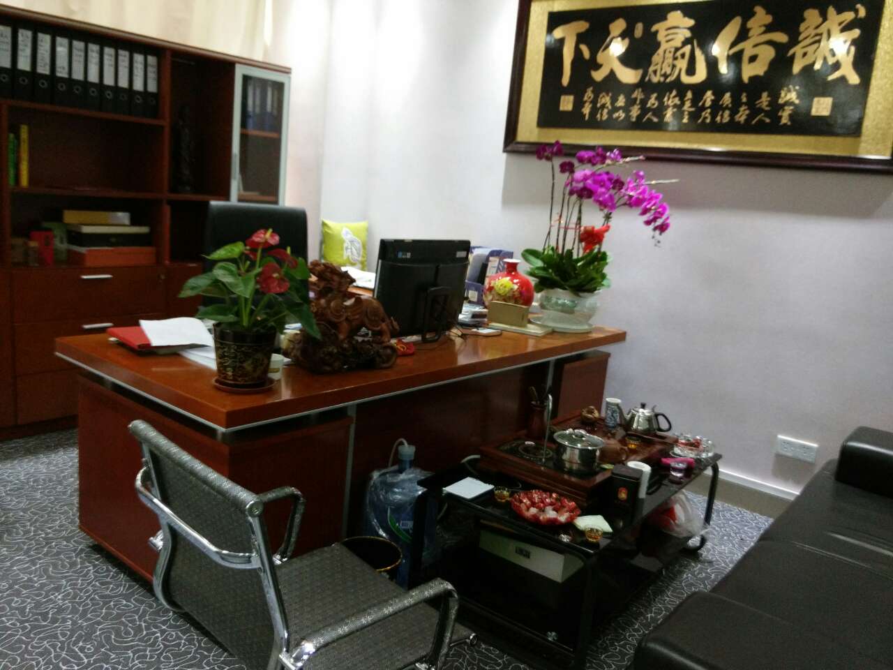 時(shí)尚經(jīng)典大班桌，經(jīng)理辦公桌